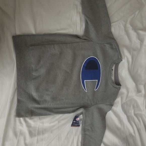 Brand New Children's Champion Sweatshirt - Picture 2 of 4